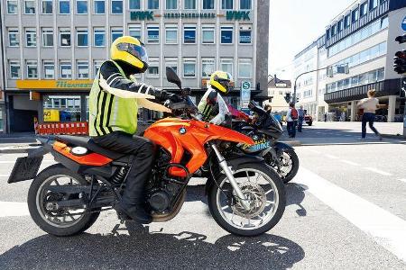 Motorrad, Fahrlehrer