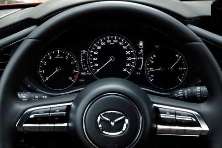 Mazda 3 Skyactive G (2019), Cockpit, Lenkrad, Intrumente
