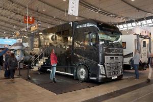 Luxus-Wohnmobil Cruzzer auf Volvo-Chassis