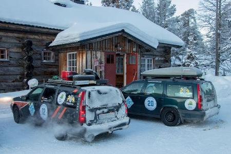 Für die kälteste Region unserer Tour tauschen wir die Volvo-Hotels gegen ein zünftiges Blockhaus. Sauna inklusive.