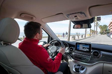 Mercedes-Benz V300d 4Matic, Cockpit