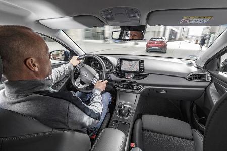 Hyundai i30 Fastback 1.4 T-GDI, Interieur