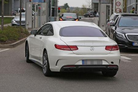 Erlkönig Mercedes-AMG S63 Coupé Muletto