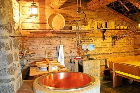 Käseherstellung auf der Alm