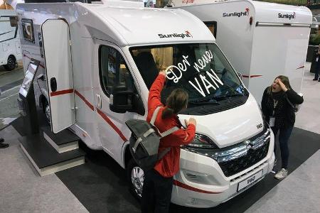 Sunlight Van (2019)