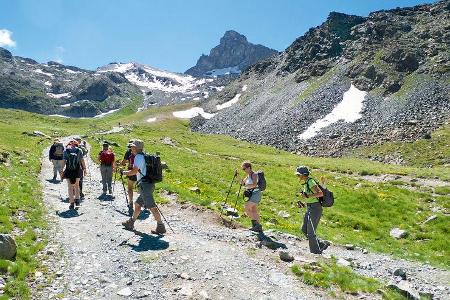 Wanderweg GR 58 bietet eine famose Sicht auf die berühmte Spitze der Tête des Toillies im Hintergrund.