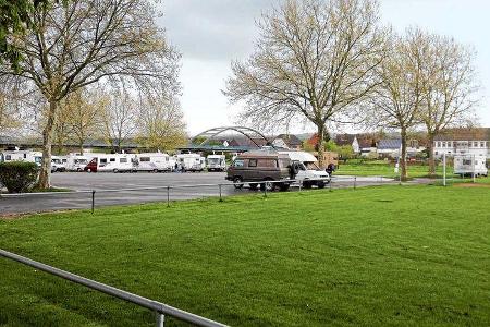 Stellplätze am Großparkplatz an der Weser in Beverungen