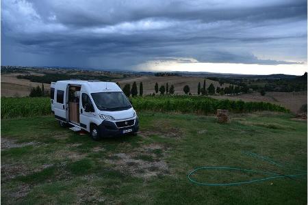 Bei Pienza nächtigten wir auf dem Agriturismo Podere dell'Albergo. Hier gibt es köstlichen Wein und Öl zu kaufen.