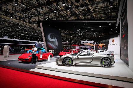 Porsche: Messestand Pariser Autosalon 2018