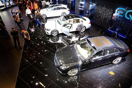 Mercedes: Messestand Pariser Autosalon 2018
