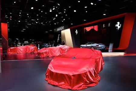 Ferrari: Messestand Pariser Autosalon 2018