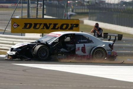 Susie Stoddart DTM-Crash