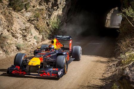 Max Verstappen - Red Bull USA Roadtrip - Showrun - Formel 1 2018
