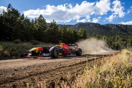 Max Verstappen - Red Bull USA Roadtrip - Showrun - Formel 1 2018