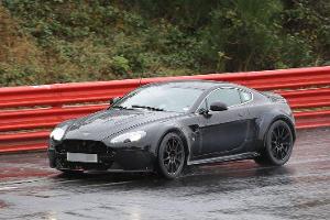 Aston Martin Erlkönig