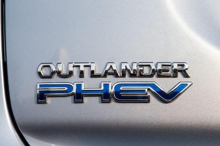 Mitsubishi Outlander PHEV, Typenbezeichnung