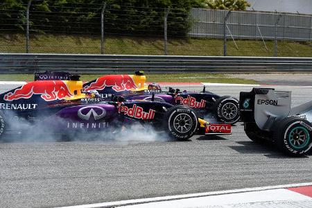 Daniil Kvyat - Daniel Ricciardo - Red Bull - GP Malaysia 2015 - Formel 1