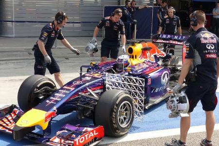 Daniel Ricciardo - Red Bull - Formel 1 - Test - Bahrain - 28. Februar 2014
