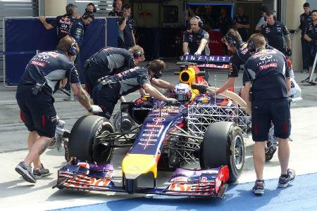 Daniel Ricciardo - Red Bull - Formel 1 - Test - Bahrain - 28. Februar 2014