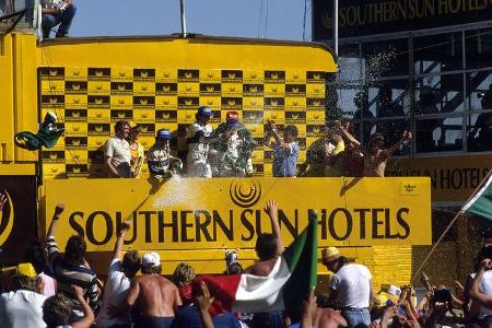 GP Südafrika 1983 - Kyalami - Podium - Piquet, Patrese & De Cesaris