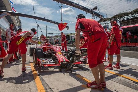 Ferrari - Boxen-Reportage - Formel 1 - GP Ungarn - 2014