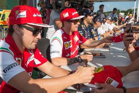 Ferrari - Boxen-Reportage - Formel 1 - GP Ungarn - 2014