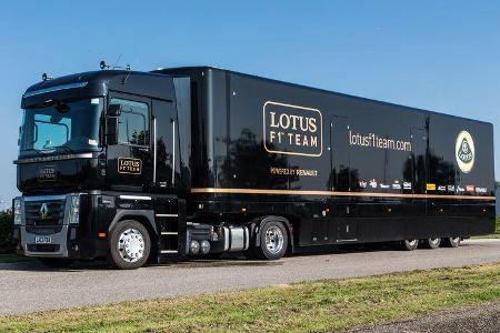 Lotus F1 Race-Trailer