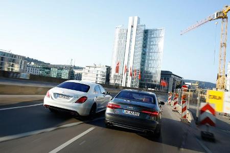 Audi S8, Mercedes S 63 4Matic, Heckansicht