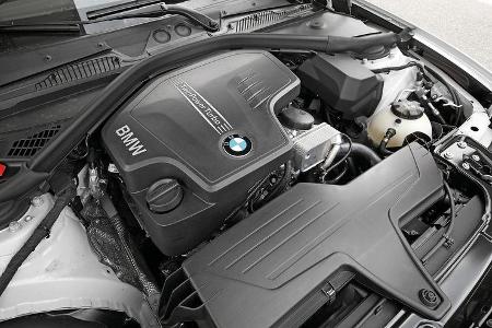 BMW 125i, Motor