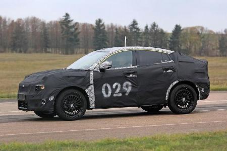 11/2018 Lynk & CO 05 SUV Coupé Erlkönig