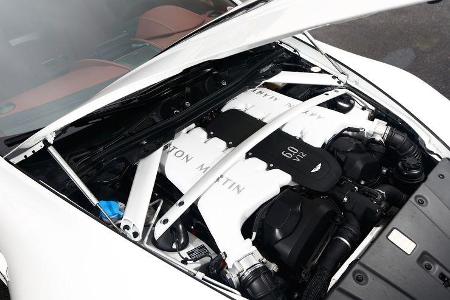Aston Martin V12 Vantage S, Motor