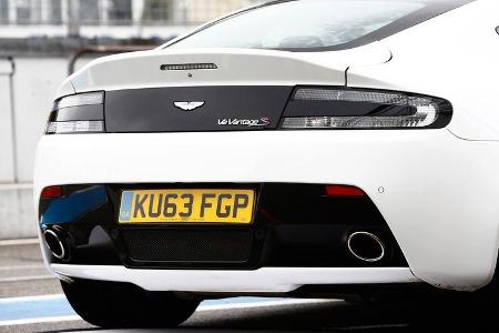 Aston Martin V12 Vantage S, Heck, Auspuff