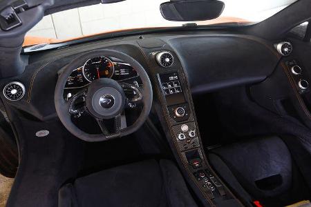 McLaren 650S Spider, Cockpit