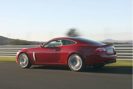 Jaguar XKR 12