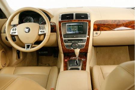 Jaguar XKR 05