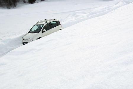 Fiat Panda 4X4, Seitenansicht, Schneeberge