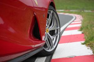 Test Ferrari 812 Superfast