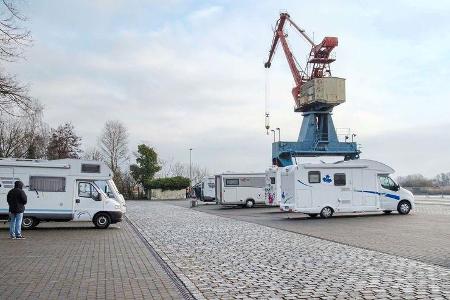 Stellplatz am Hafen