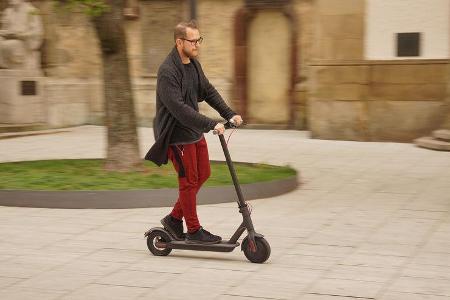 Xiaomi Mi M365 Elektro Scooter Tretroller Fahrbericht