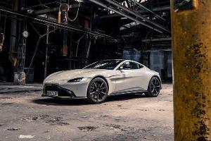 Aston Martin Vantage V8, Exterieur