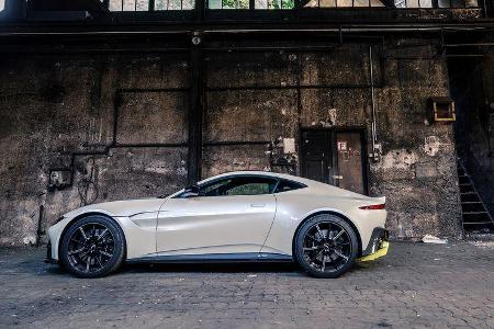 Aston Martin Vantage V8, Exterieur