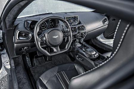 Aston Martin Vantage V8, Interieur