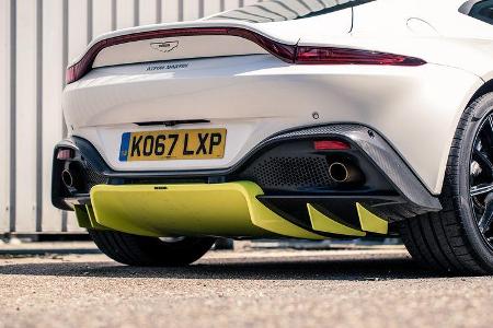 Aston Martin Vantage V8, Exterieur
