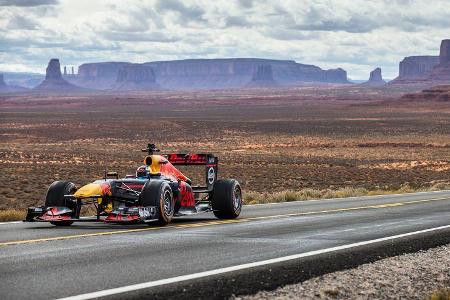 Daniel Ricciardo - Red Bull RB7 - F1 - Roadtrip USA - 2018
