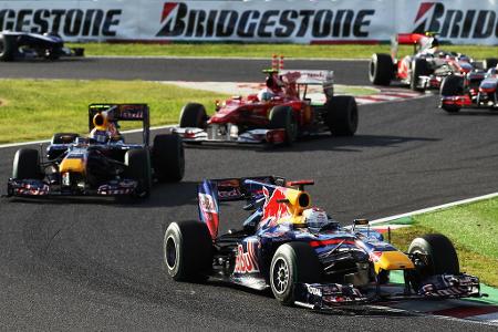 Vier Piloten können sich im letzten Rennen der Saison in Abu Dhabi noch den WM-Titel sichern, Vettel im Red Bull gilt dabei ...