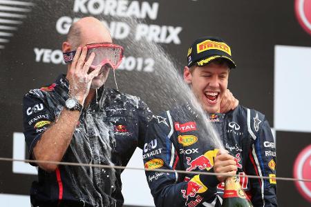 Ganz allgemein gehören Champagner-Duschen bei der Siegesfeier natürlich zum Standard. Als Sebastian Vettel beim Grand Prix v...