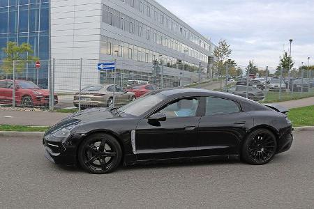 Porsche Mission E Erlkönig