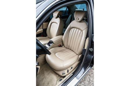 Lancia-Thesis-Interieur