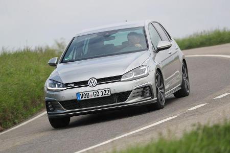 VW Golf GTD Front