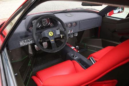 Ferrari F40 - Sportwagen - Lenkrad - Innenraum